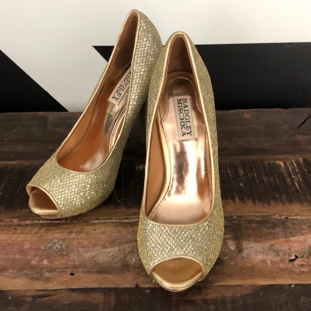 Badgley Mischka Gold Glitter Humbie II Peep Toe Heel